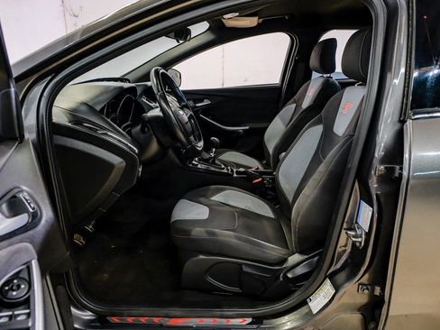 Used 2015 Ford Focus ST image 4
