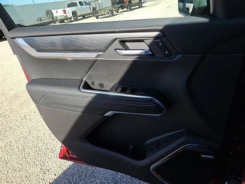 New 2026 GMC Acadia Elevation image 13