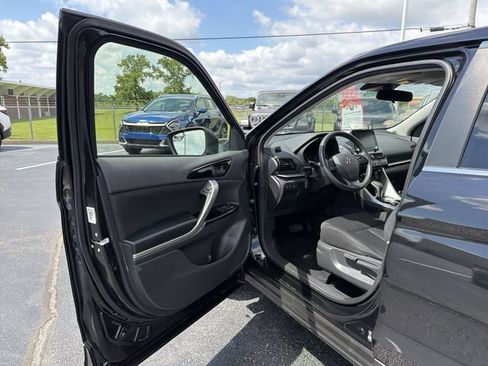 Used 2024 Mitsubishi Eclipse Cross LE AWD/4WD image 18