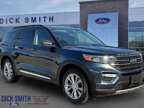 Certified 2023 Ford Explorer XLT w/ Equipment Group 202A RWD image 3