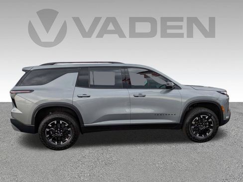 New 2026 Chevrolet Traverse Z71 w/ Driver Confidence Package AWD/4WD image 28