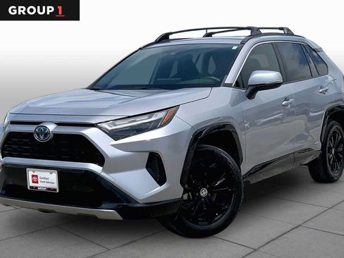 Used 2023 Toyota RAV4 SE w/ Convenience Package AWD/4WD image 1