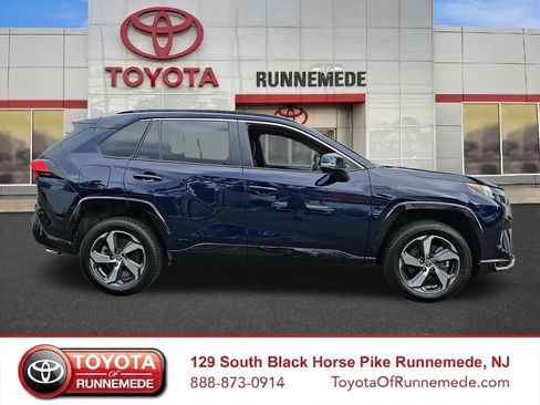 Certified 2024 Toyota RAV4 SE w/ Weather & Moonroof Package AWD/4WD image 7