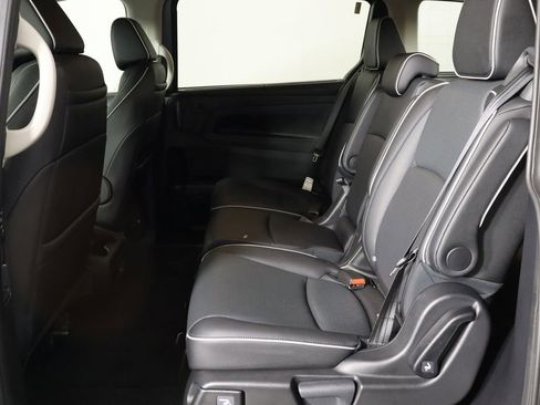 Used 2026 Honda Odyssey Elite image 15
