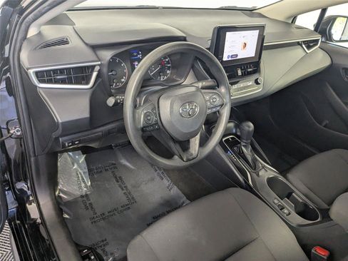 Certified 2023 Toyota Corolla LE image 11