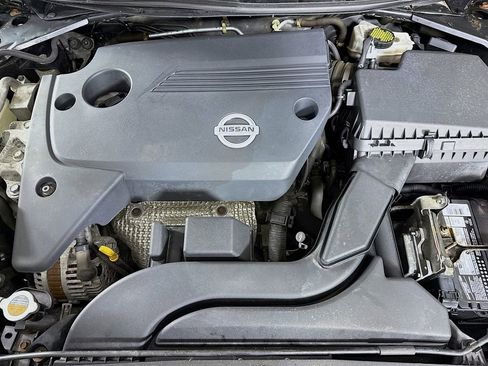 Used 2013 Nissan Altima 2.5 SL w/ Technology Pkg FWD image 33