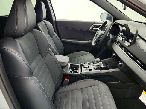 Used 2024 Mitsubishi Outlander SE Black Edition AWD/4WD image 25