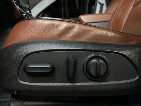 Used 2019 Chevrolet Traverse High Country image 37