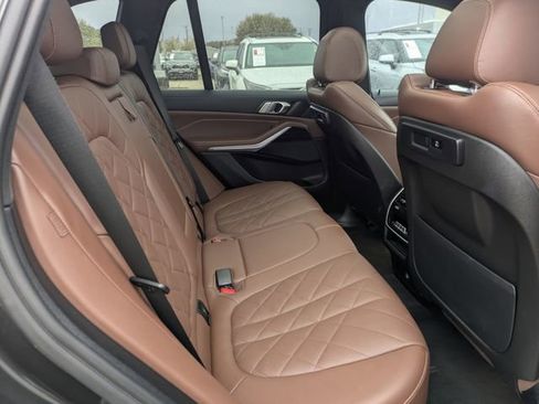 Used 2023 BMW X5 sDrive40i w/ Premium Package image 32