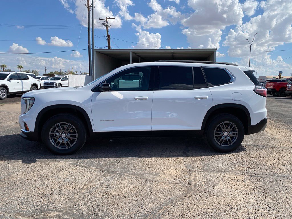 Used 2025 GMC Acadia Elevation FWD image 3