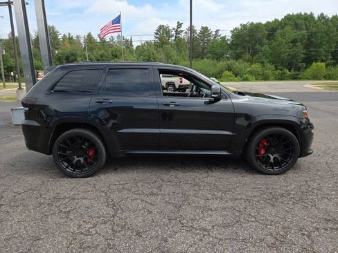 Used 2014 Jeep Grand Cherokee SRT8 w/ Luxury Group II AWD/4WD image 31