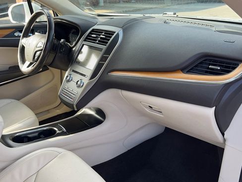 Used 2016 Lincoln MKC Reserve w/ Lincoln MKC Climate Package image 19