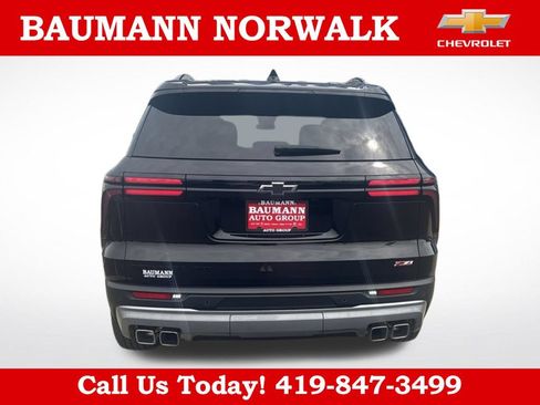 Used 2025 Chevrolet Traverse Z71 w/ Driver Confidence Package AWD/4WD image 5