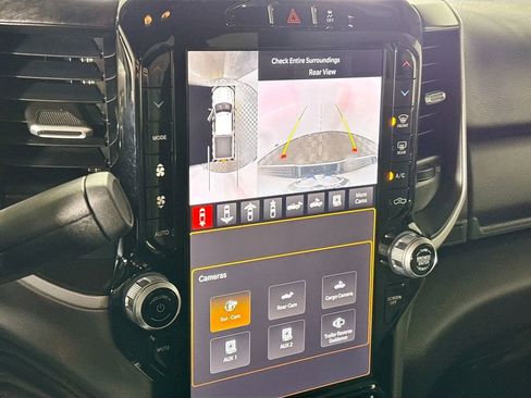 Certified 2024 RAM 3500 Big Horn w/ Towing Technology Group image 18