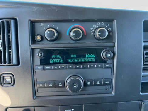 Used 2022 Chevrolet Express 2500 Extended w/ Driver Convenience Package image 17