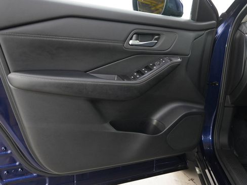 Used 2024 Nissan Rogue SV w/ SV Premium Package AWD/4WD image 19