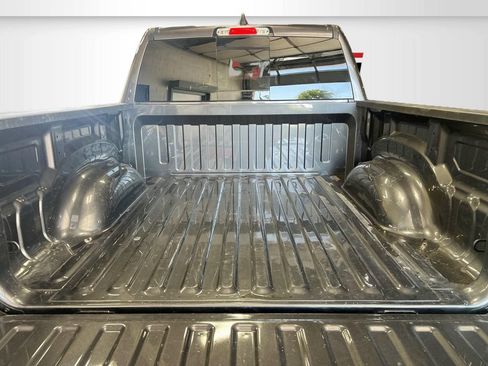 Used 2026 RAM 1500 Express AWD/4WD image 25