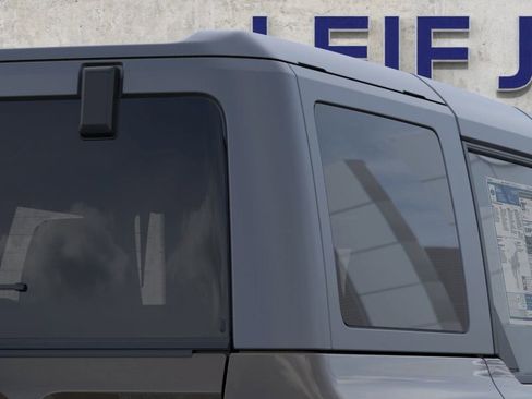 New 2025 Ford Bronco 4-Door image 25