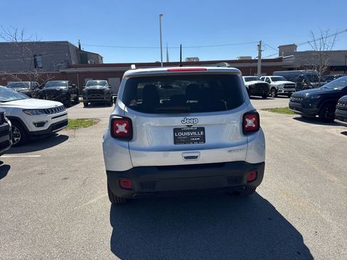 Used 2019 Jeep Renegade Sport w/ Sport Appearance Group image 5