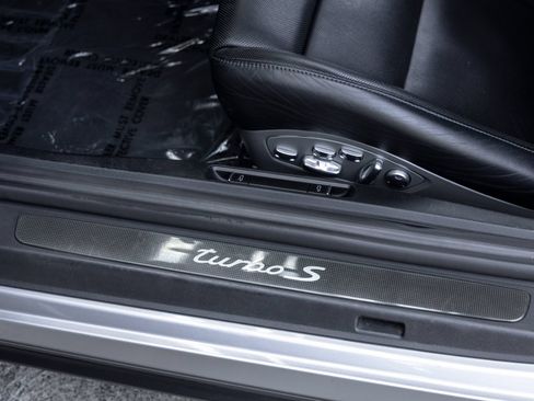Certified 2015 Porsche 911 Turbo S AWD/4WD image 31