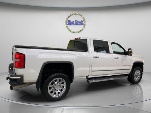 Used 2018 GMC Sierra 2500 Denali w/ Duramax Plus Package image 7