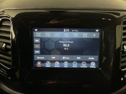 Used 2019 Jeep Compass Latitude image 21