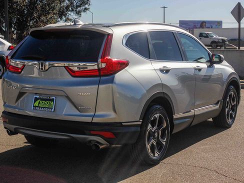 Used 2018 Honda CR-V Touring image 6