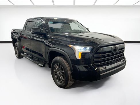 Used 2025 Toyota Tundra SR5 AWD/4WD image 3