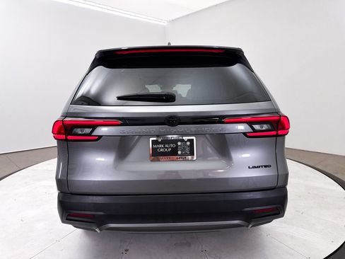 Used 2025 Toyota Grand Highlander FWD image 17