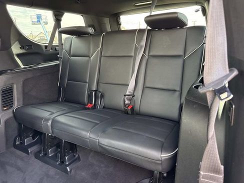 Used 2023 Cadillac Escalade ESV Premium Luxury image 14