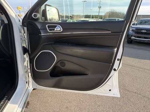 Used 2020 Jeep Grand Cherokee Summit w/ Platinum Series Group image 22