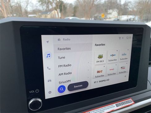 Used 2024 Toyota Tacoma SR image 22