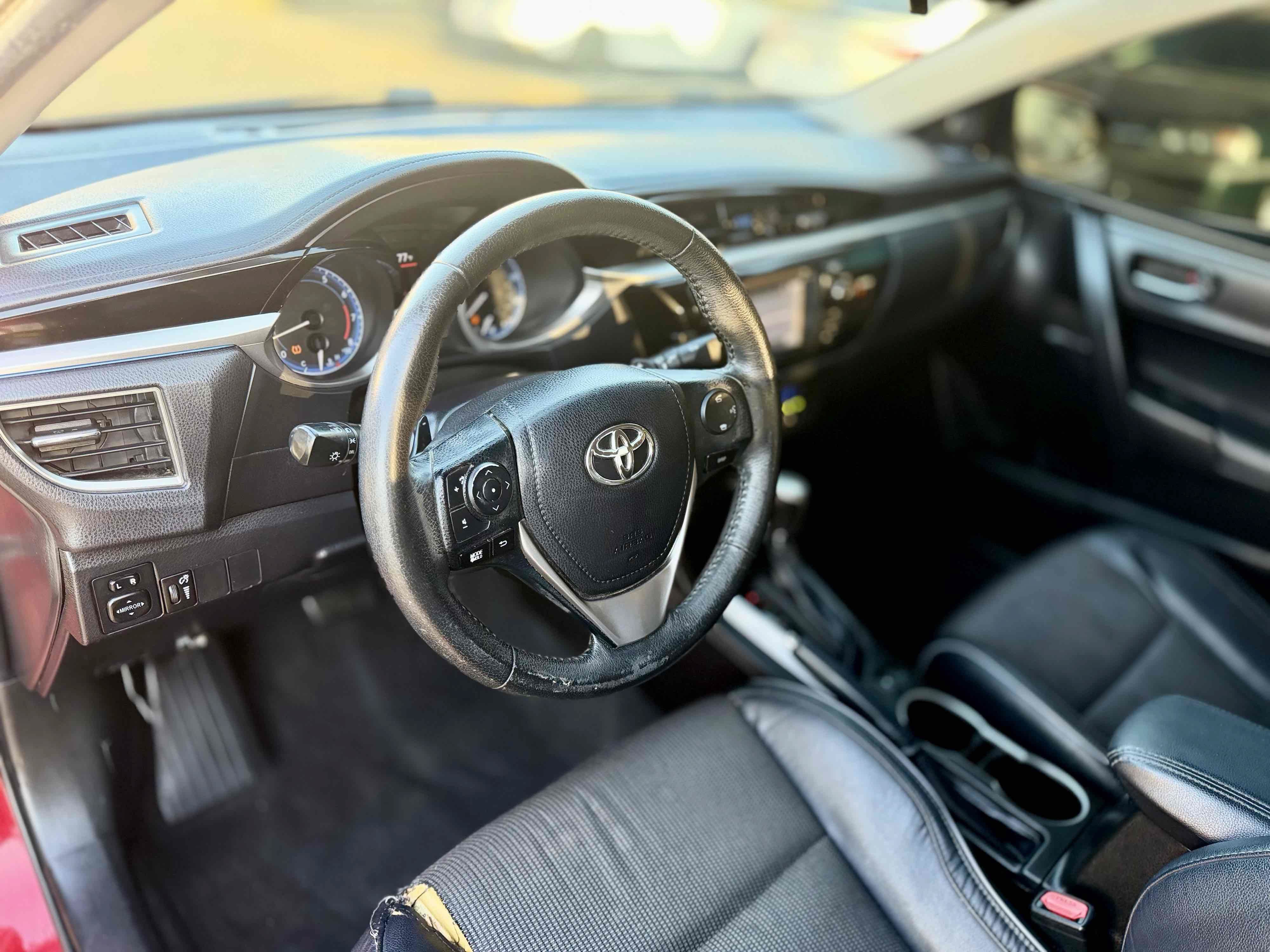 Used 2015 Toyota Corolla S FWD image 15