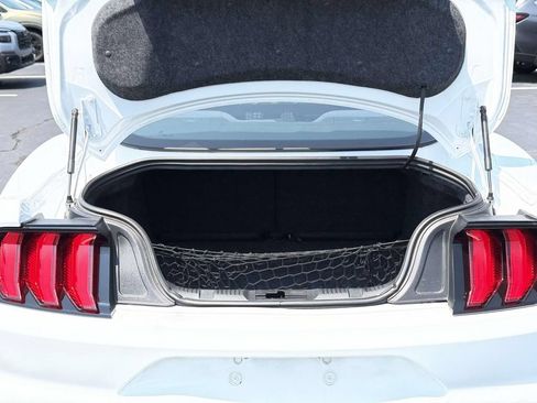 Used 2018 Ford Mustang Coupe RWD image 14
