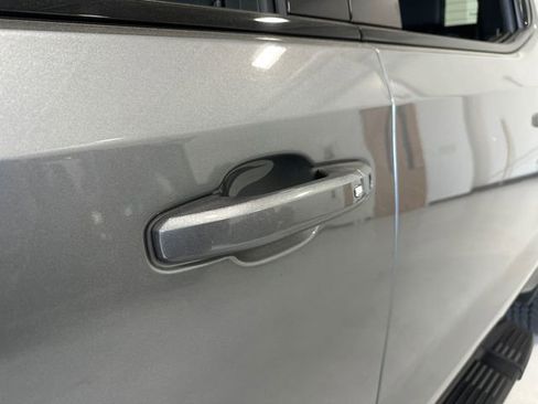 Used 2019 GMC Sierra 1500 AT4 w/ Off Road Performance Package AWD/4WD image 13