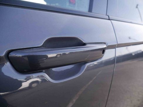 New 2025 Jeep Grand Cherokee Altitude image 10