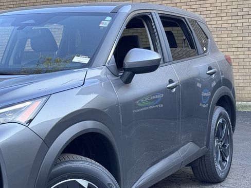 New 2025 Nissan Rogue SV AWD/4WD image 36