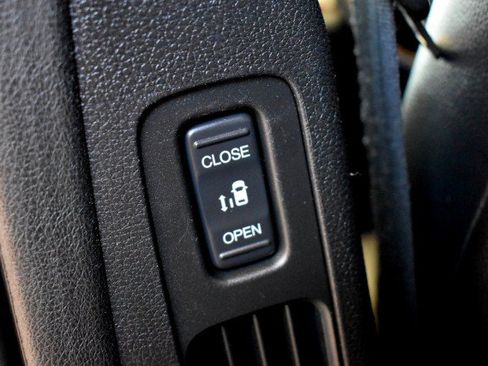 Used 2023 Honda Odyssey Sport image 34