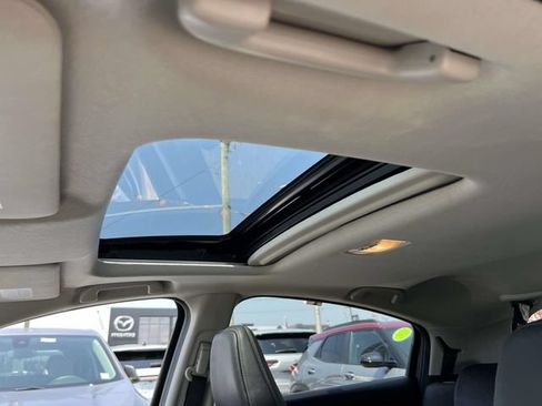 Used 2019 Honda HR-V Touring image 20