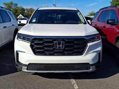 Used 2024 Honda Pilot EX-L image 2
