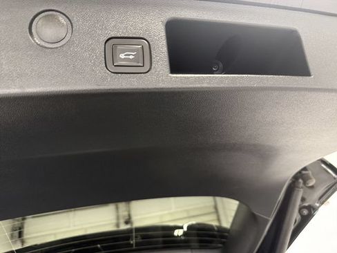 Used 2026 Chevrolet Equinox RS AWD/4WD image 16