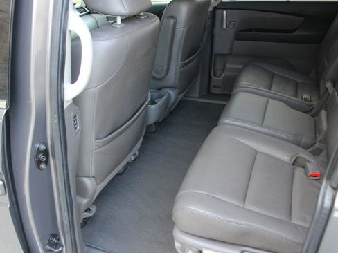 Used 2013 Honda Odyssey Touring Elite image 29