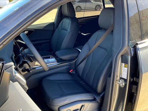 New 2026 Audi Q8 Premium Plus image 9