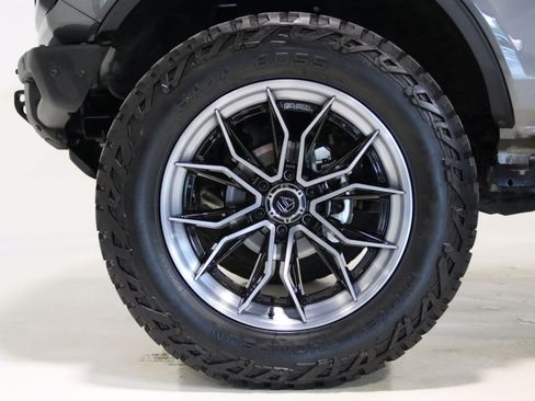 Used 2025 Ford Bronco Badlands AWD/4WD image 76