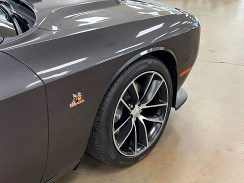 Used 2015 Dodge Challenger R/T Scat Pack w/ Driver Convenience Group image 8