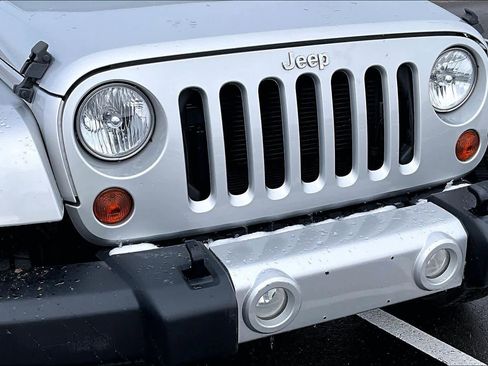 Used 2012 Jeep Wrangler Sahara w/ Connectivity Group image 27