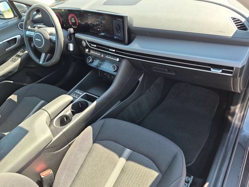 Used 2025 Hyundai Sonata SEL FWD image 36