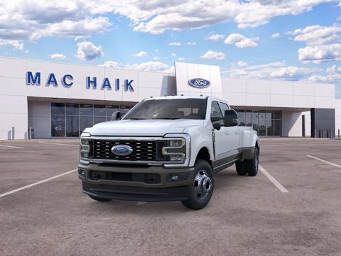 New 2026 Ford F350 King Ranch w/ FX4 Off-Road Package AWD/4WD image 2