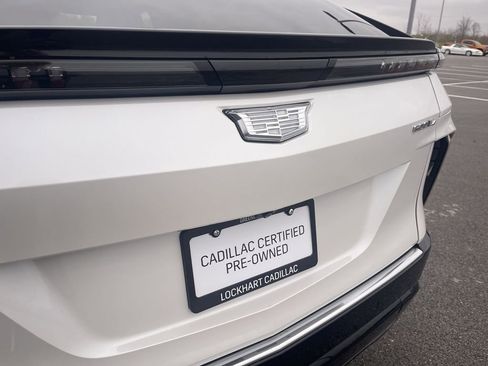 Certified 2024 Cadillac Lyriq Luxury AWD/4WD image 14