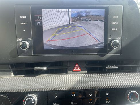 Used 2023 Kia Sportage LX image 20